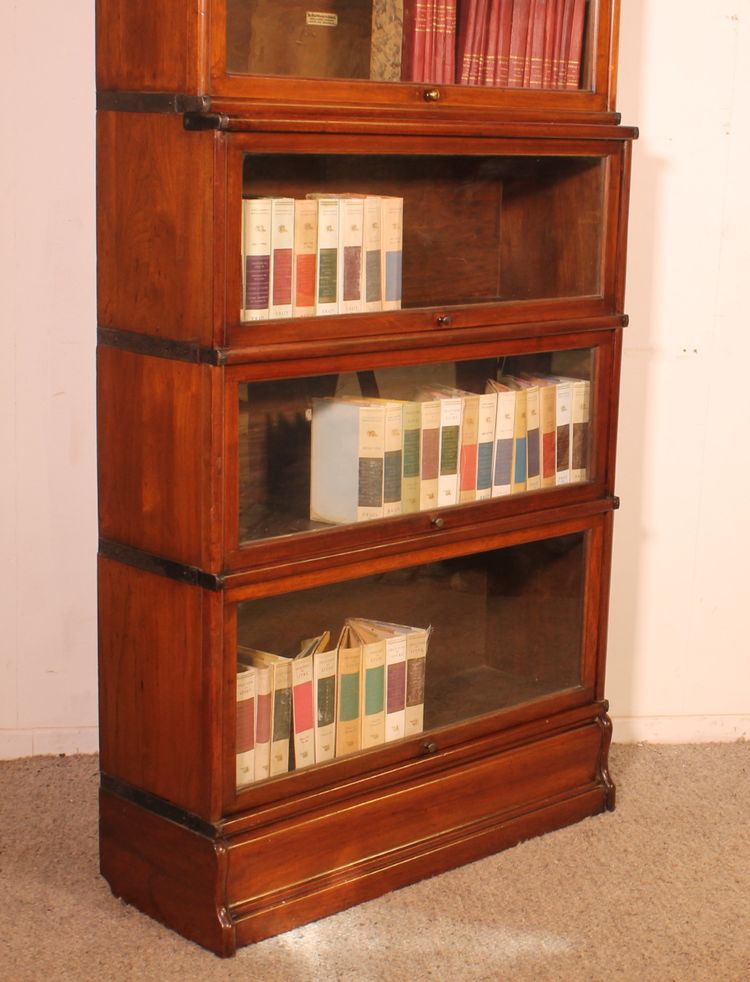 Globe Wernicke Mahogany Bookcase Of 5 Elements