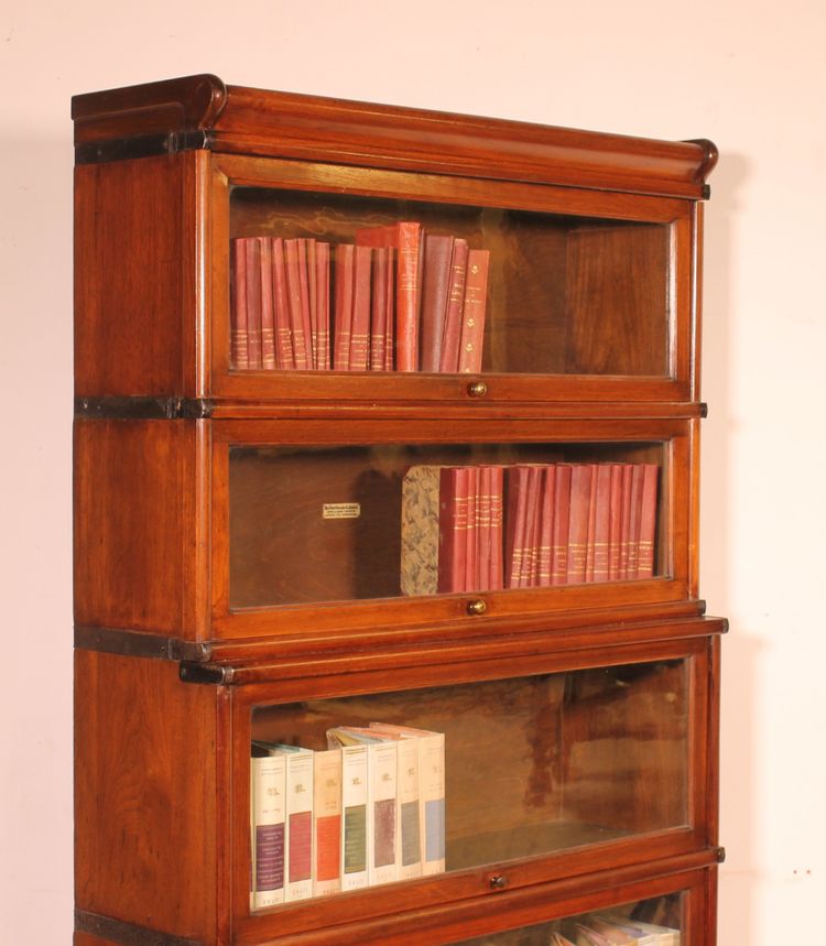 Globe Wernicke Mahogany Bookcase Of 5 Elements