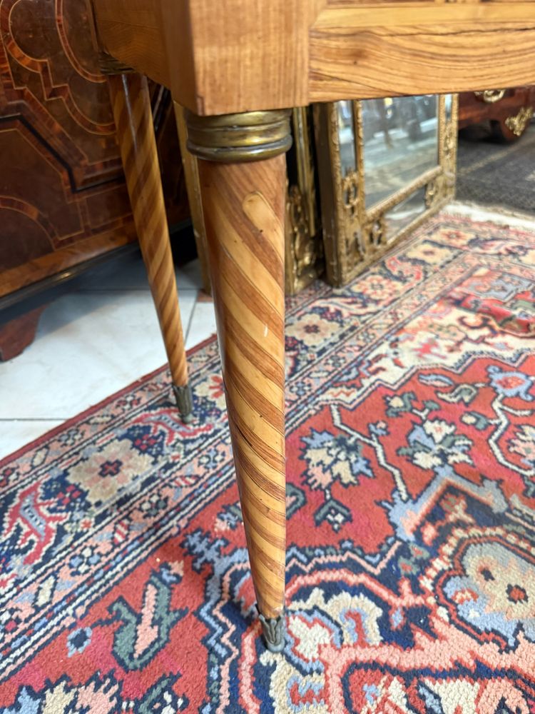 COIFFEUSE IN MARQUETERIE LOUIS XVI - 18.