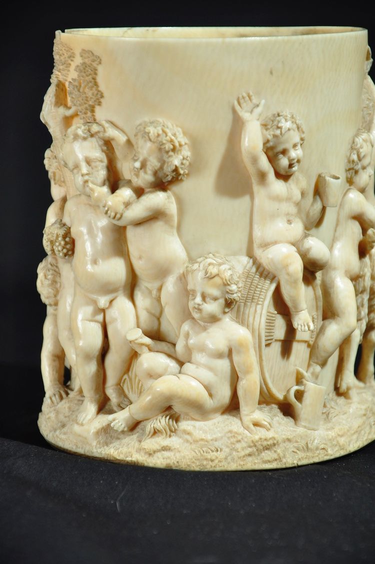 Carved ivory bowl decorated with putti in homage to Bacchus 17th century