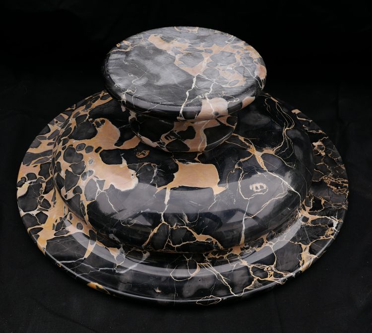 Large Tazza cup in portor marble