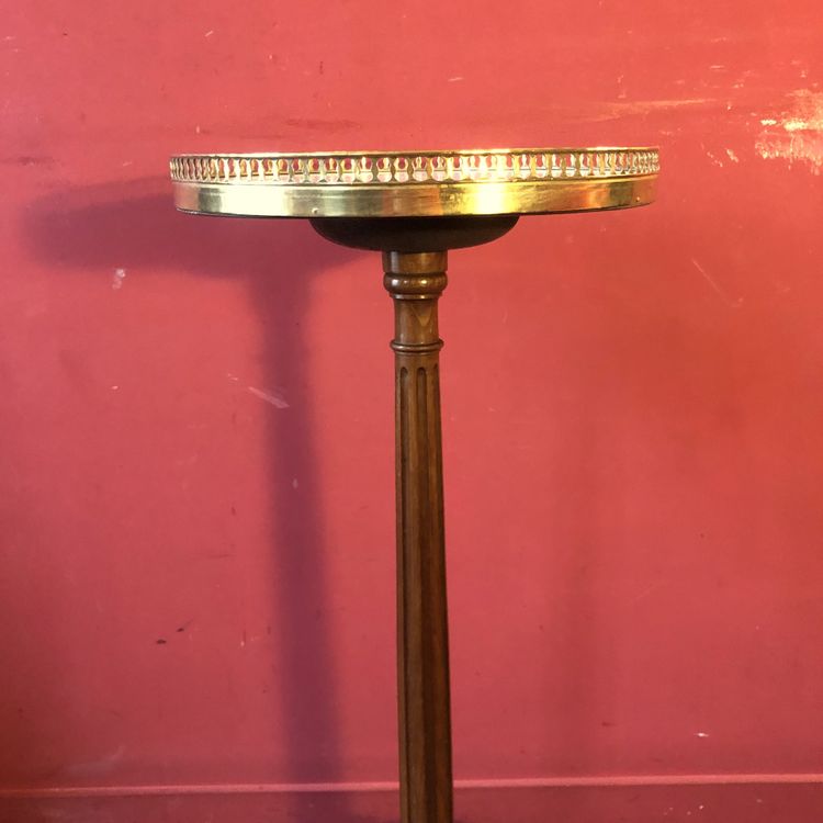 Tavolo con piedistallo, XIX secolo
