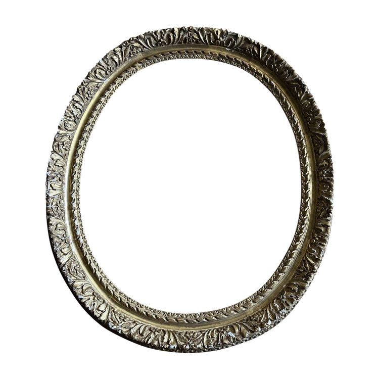 18th century oval frame in gilded wood