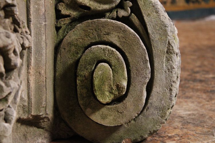  Élément architectural en pierre, ornement de jardin, XVII-XVIIIème