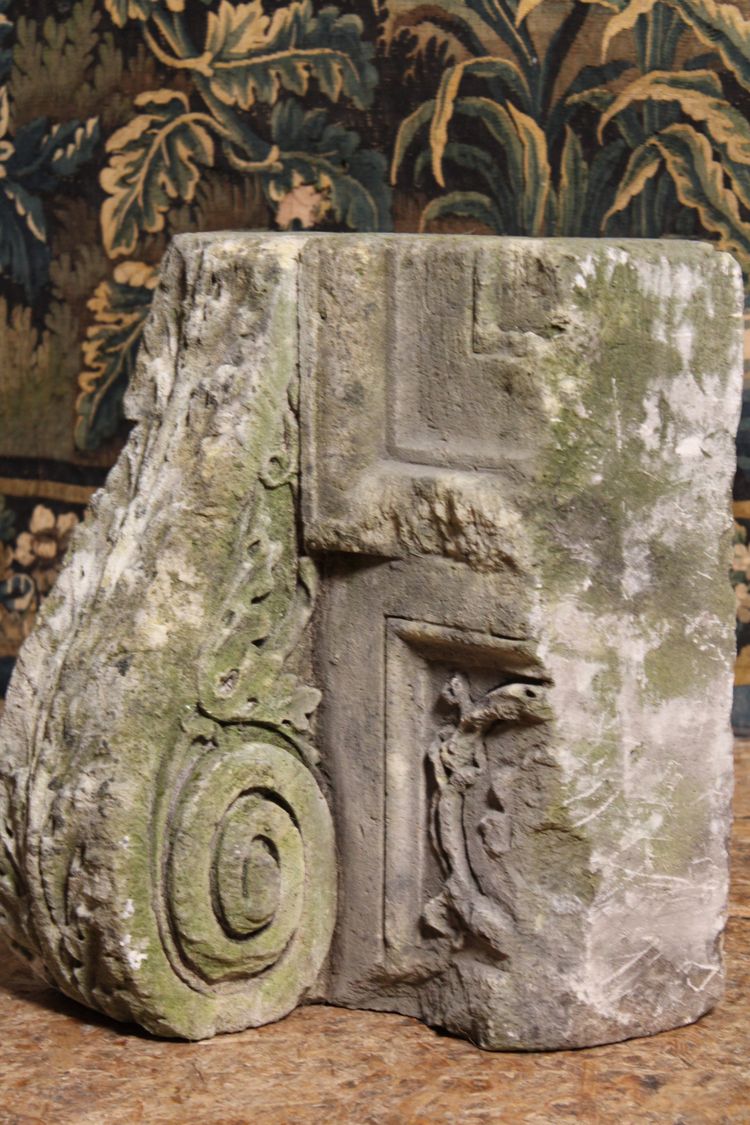  Elemento architettonico in pietra, ornamento da giardino, XVII-XVIII secolo