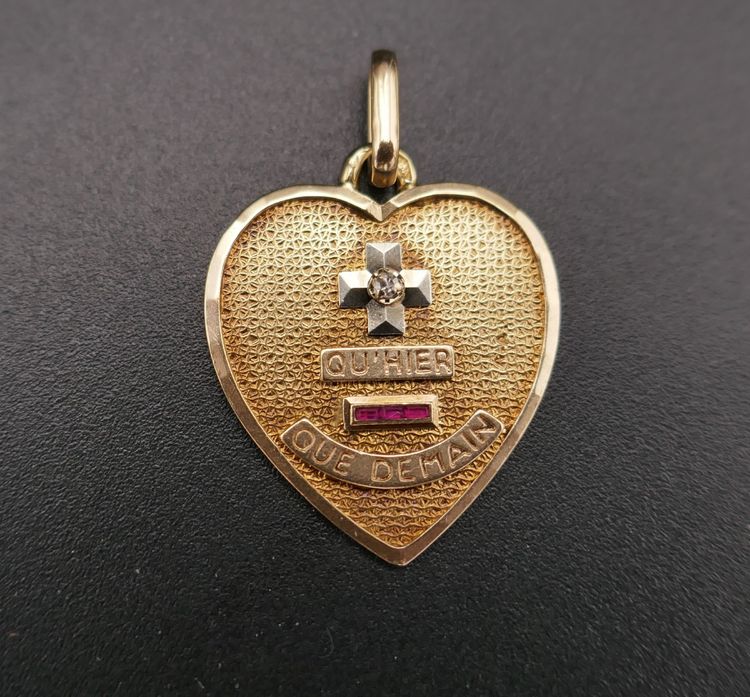 Important Augis Heart of Love Diamond and Ruby Medal, 18-carat gold.