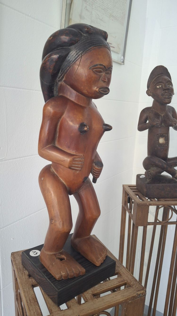 Statua di Chokwe dal Congo. ARTE PRIMARIA