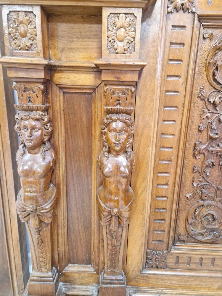 Antique Italian Reniassance Bed Heavily Carved Walnut