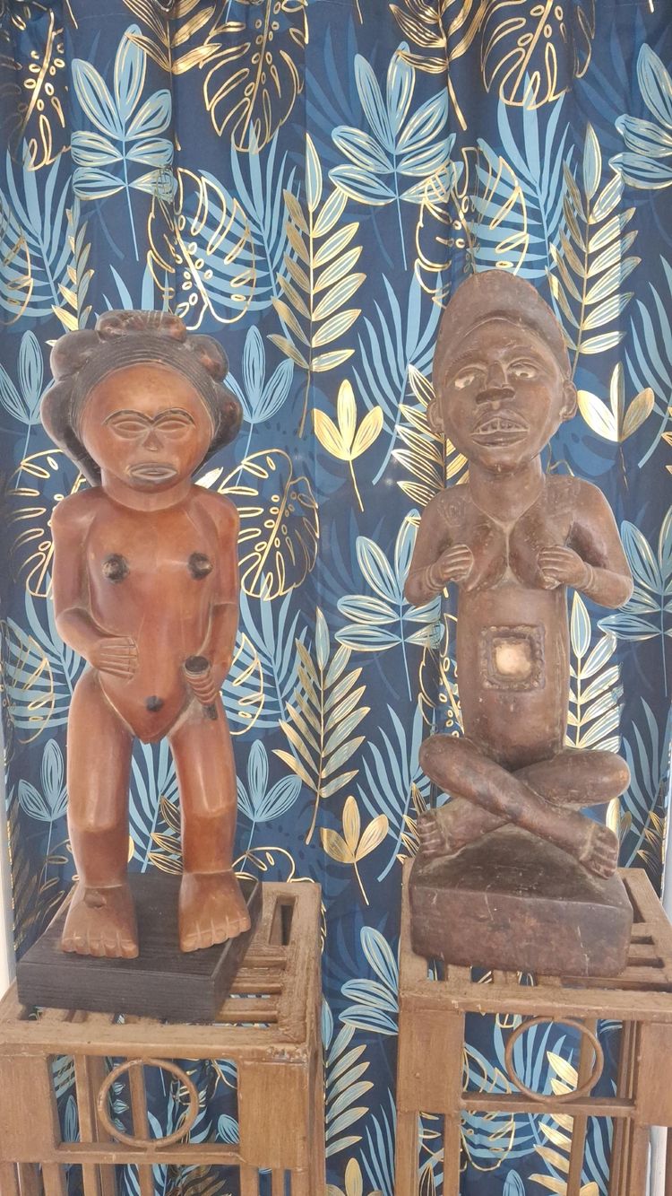 STATUE BEEMBE