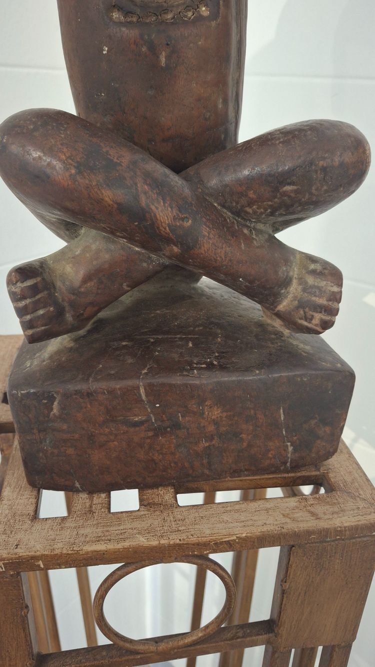 STATUE BEEMBE