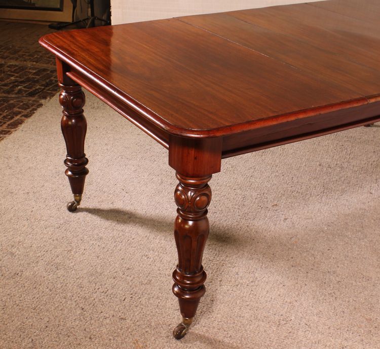 William IV Period Mahogany Table - Early 19th Century