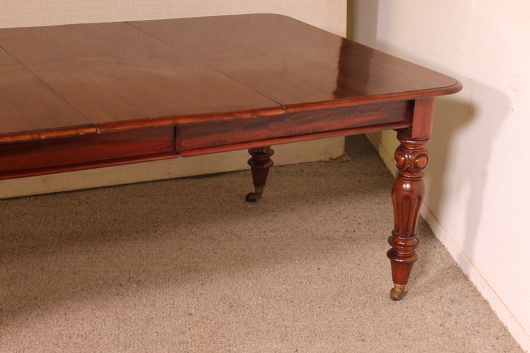 William IV Period Mahogany Table - Early 19th Century