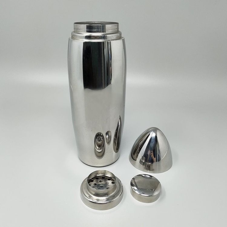 1960er Jahre Wunderschöner Cocktail-Shaker "Bullet" aus Edelstahl. Hergestellt in Italien