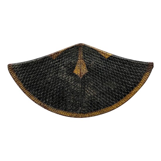 CHAPEAU d’ARME plat de samouraï Jingasa De type Nirayama - Japon - Fin de l’ère Meiji (1868-1912)