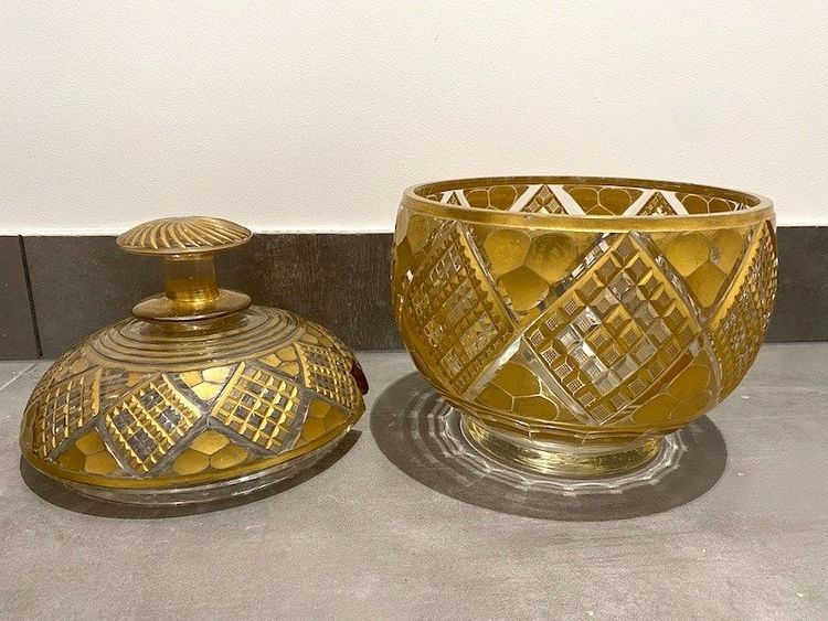Crystal punch bowl and lid