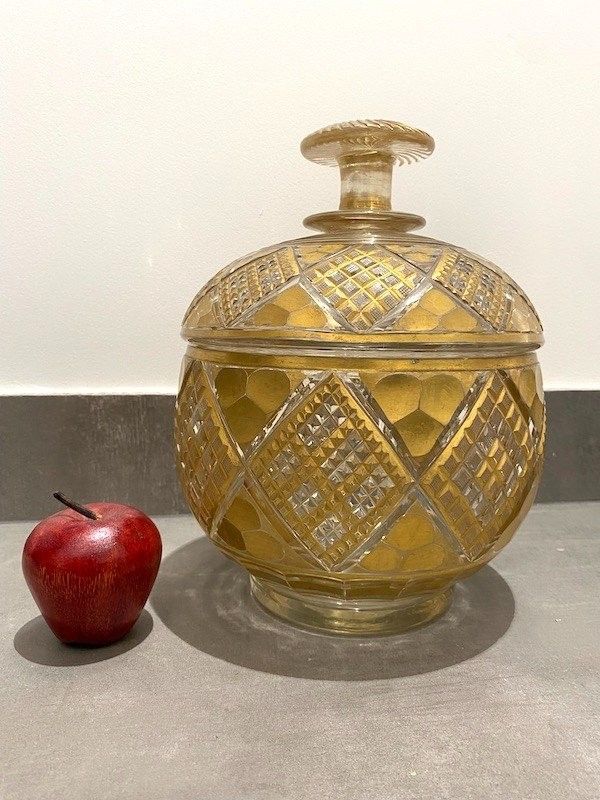 Crystal punch bowl and lid