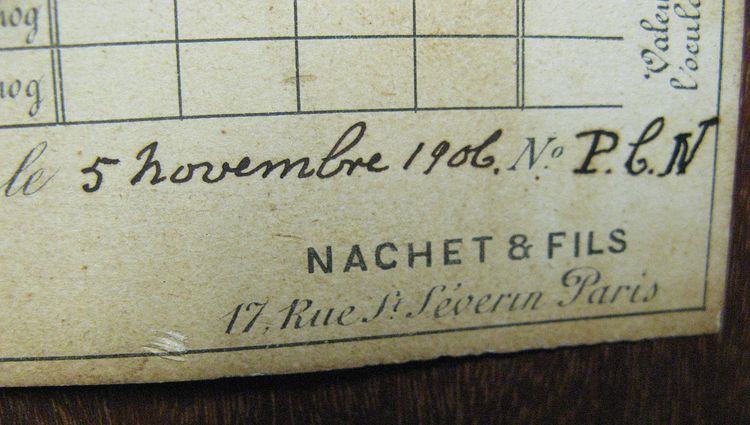 Microscopio Nachet Parigi 1906. Nella sua custodia in mogano, con ottica.