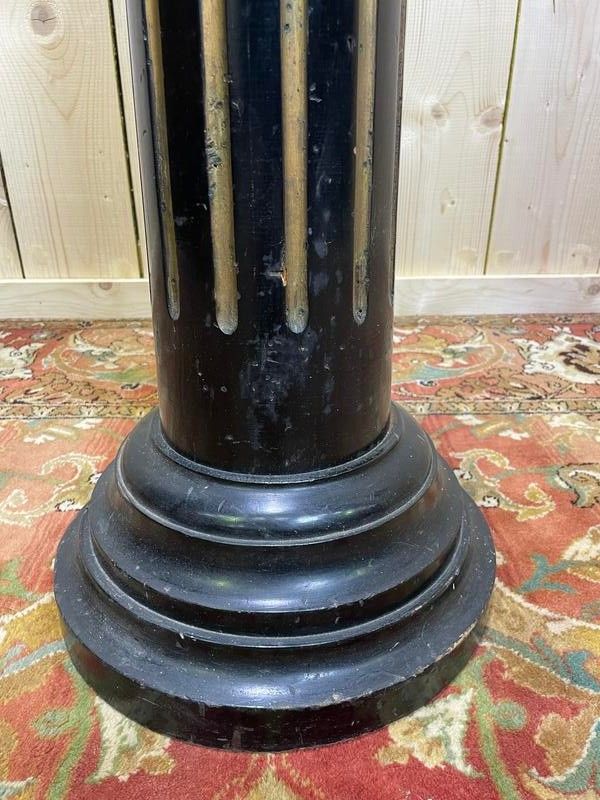 Column - blackened wood seal Napoleon III