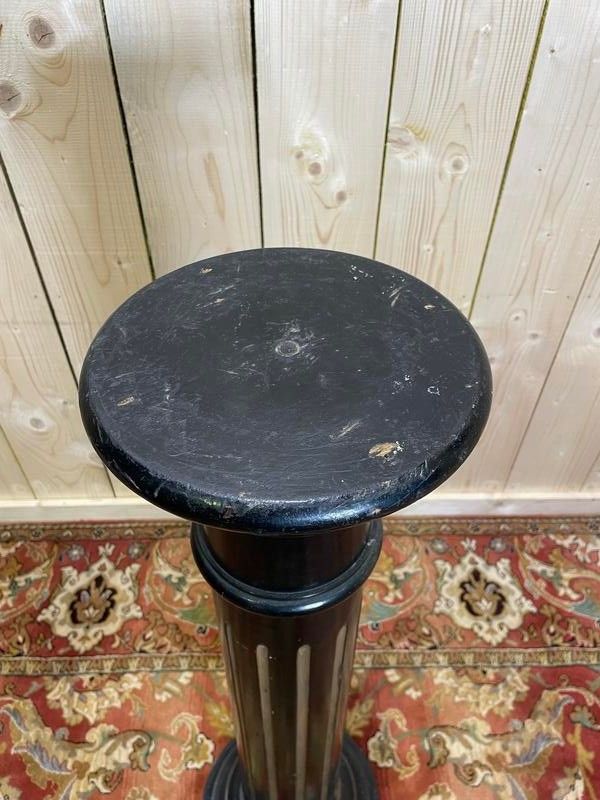 Column - blackened wood seal Napoleon III