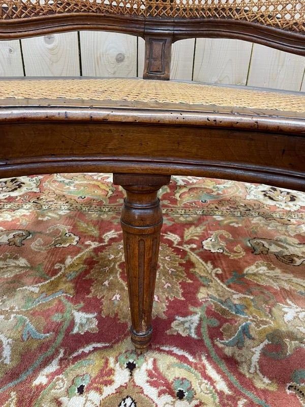 Bank in Beschäftigung Louis XVI in Cannia
