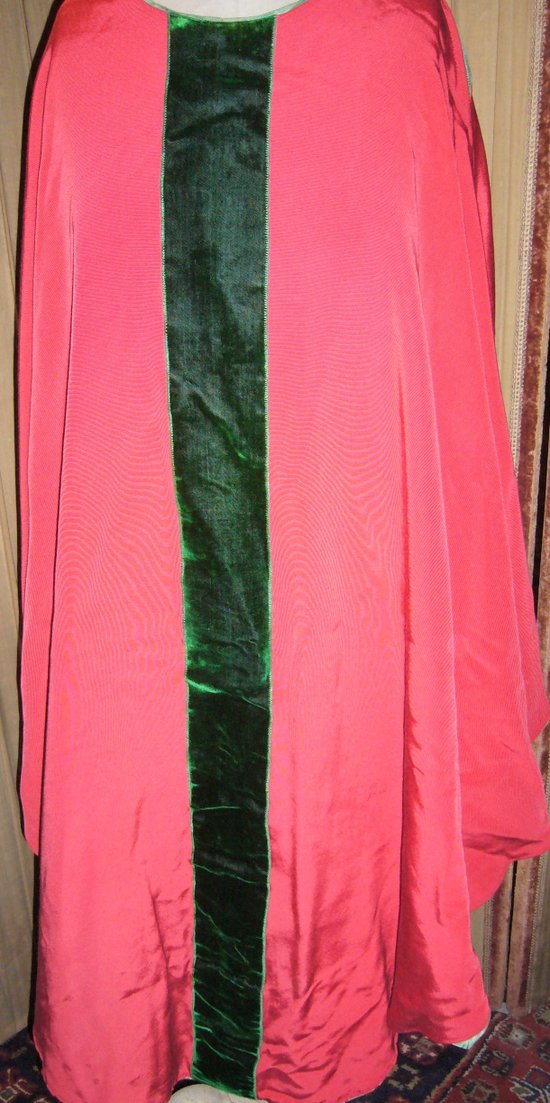 Chasuble in red ottoman mid 20th century