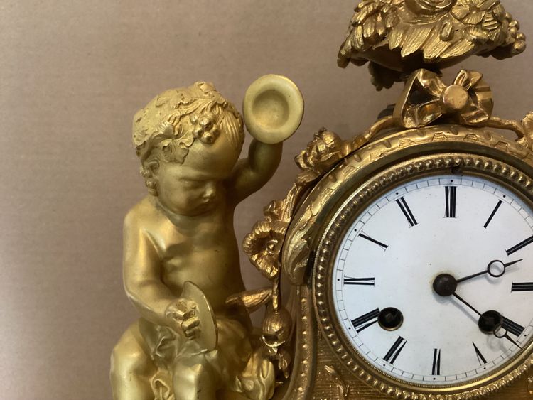 Louis XVI bronze clock