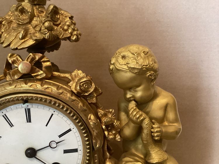 Louis XVI bronze clock