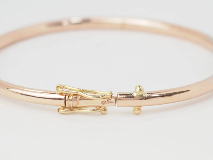 Art Nouveau bangle bracelet in two-tone gold, sapphires and diamonds