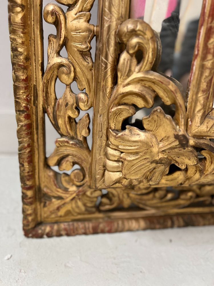Miroir a pare closes de style Louis XIV en bois et stuc doré XIX siècle