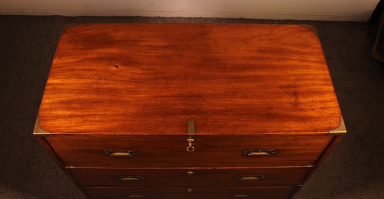 Cassettiera militare o navale in mogano biondo con scrittoio - XIX secolo