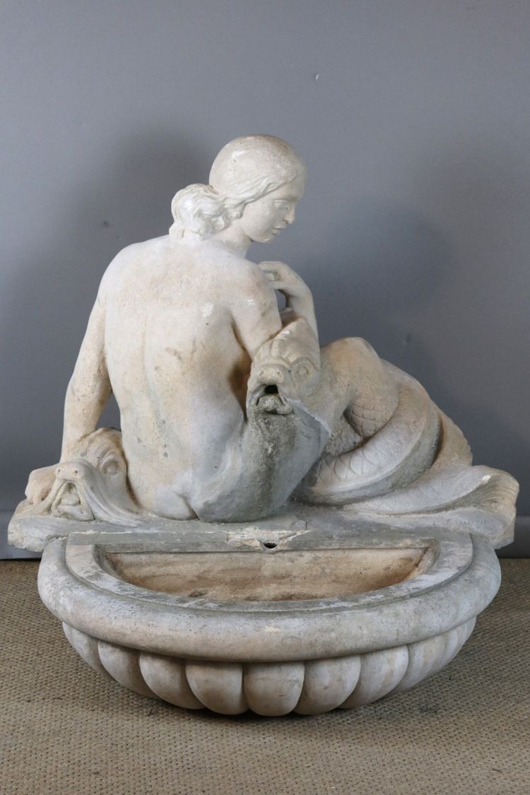 Garden fountain and its basin, late 19th and early 20th century