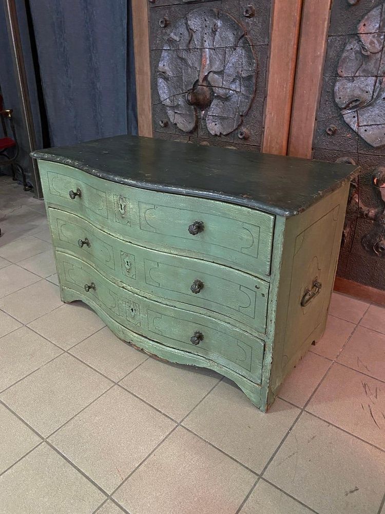 Cassettiera a balestra in abete dipinto del XVIII secolo (ht 75 X 120 X 60 cm)