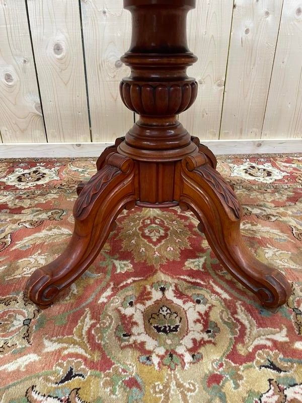 Guéridon Violed in walnut Napoleon III