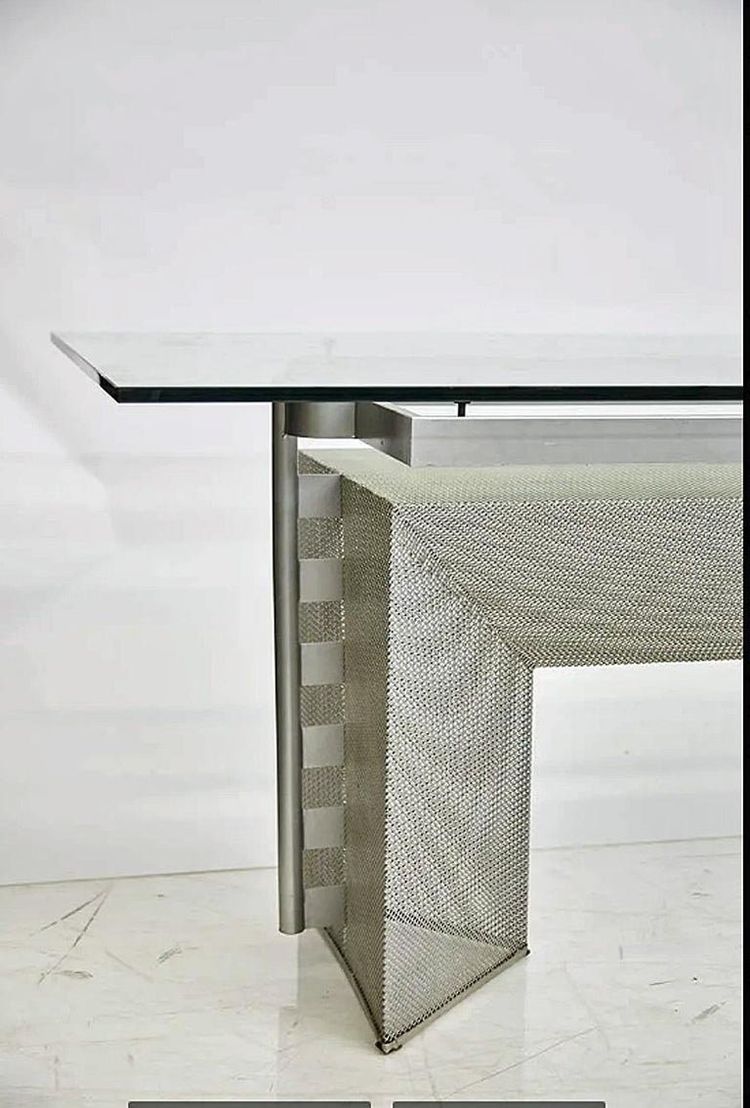 Mario Botta, Grand Bureau ou table modele "Tesi"  En Acier Et Verre Circa 1980