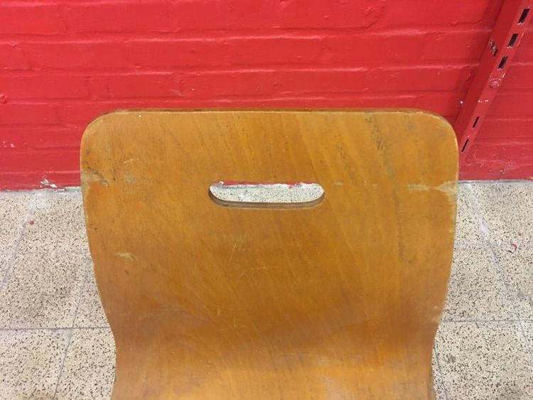 Suite De 6 Chaises Empilables En Bois Thermoformé, Circa 1950