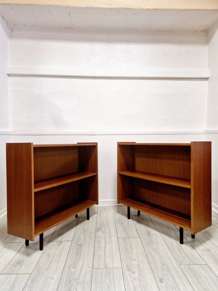 Coppia di librerie di metà secolo
