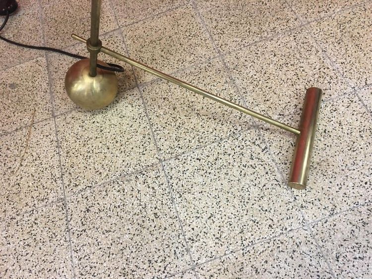 Lampada da terra vintage in ottone e metallo laccato, Italia circa 1950/1960