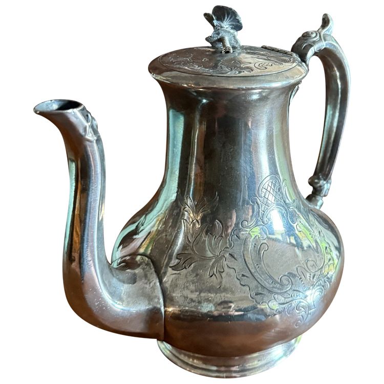 Théière ancienne en argent de Sheffield, fin du XIXe siècle, marquée sur le dessous, 22x24cm