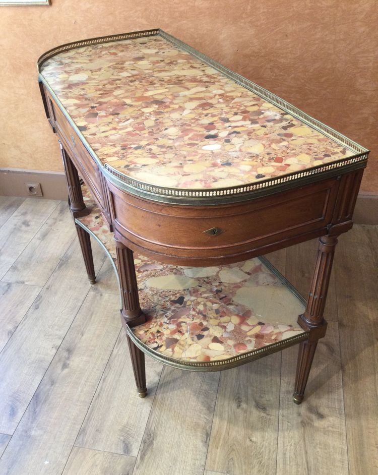 Une console desserte Louis XVI en acajou