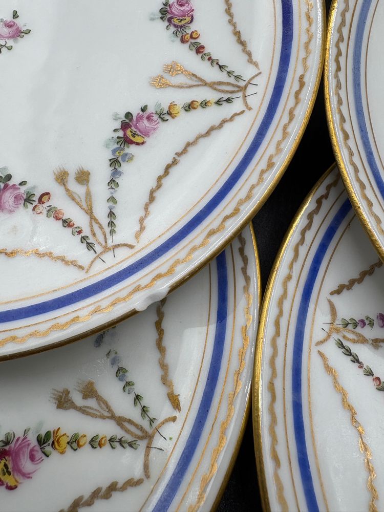 CAKE PLATES