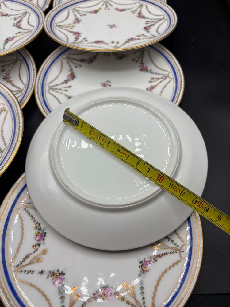 CAKE PLATES