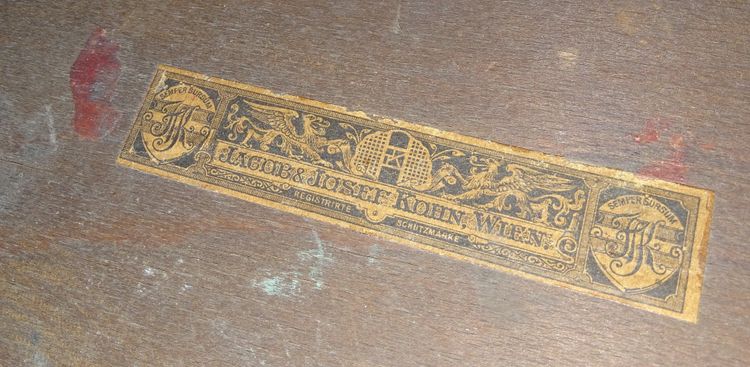 Table d'appoint , de service par Hoffmann pour KOHN N°993, no Thonet
