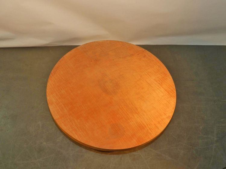 Gueridon Art Déco, circa 1930, impiallacciatura in palissandro e impiallacciatura in sicomoro