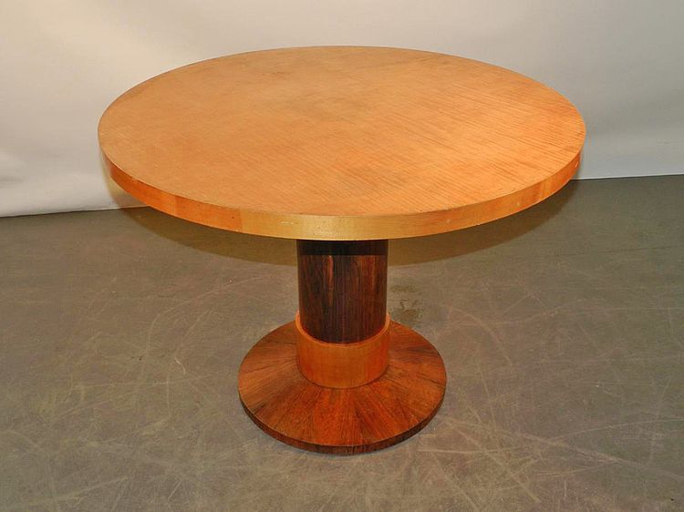 Gueridon Art Déco, circa 1930, impiallacciatura in palissandro e impiallacciatura in sicomoro