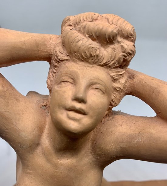 Scultura in terracotta, donna nuda firmata Galle Paris
