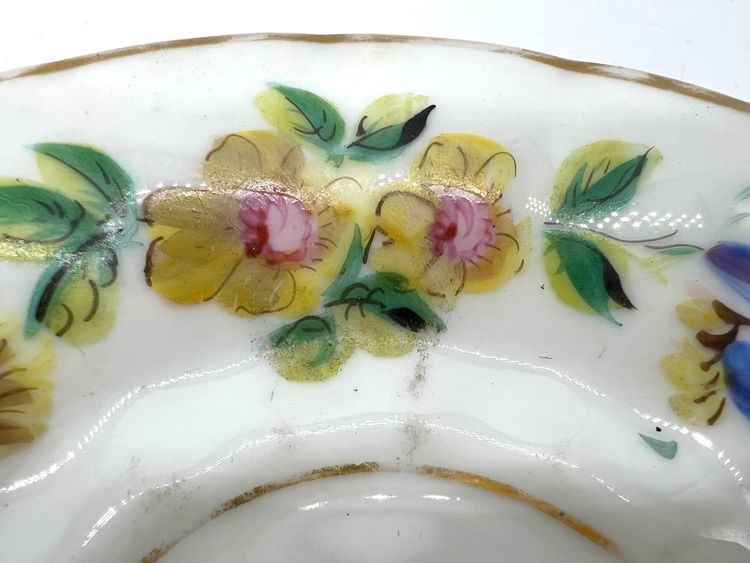 Paris porcelain cup and saucer - Louis-Philippe period - Floral decoration and gilding
