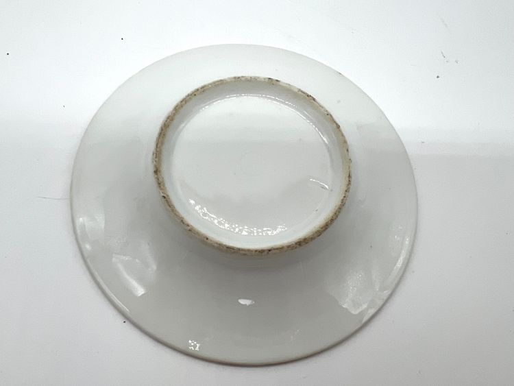 Paris porcelain cup and saucer - Louis-Philippe period - Floral decoration and gilding