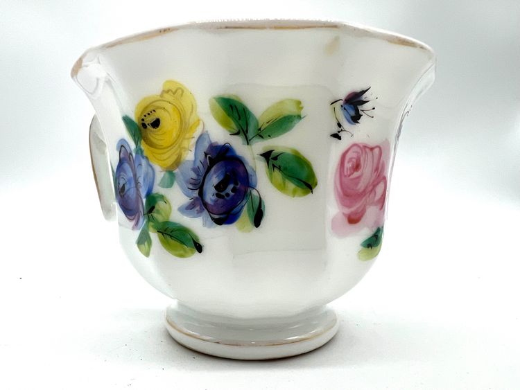 Paris porcelain cup and saucer - Louis-Philippe period - Floral decoration and gilding