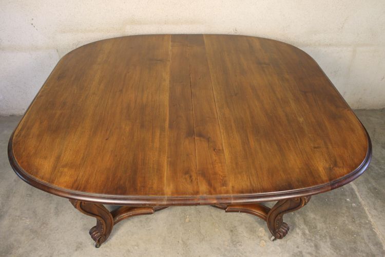 Table de salle à manger en noyer avec ses 3 allonges style Louis XV ép. 19ème long : 3 mètres