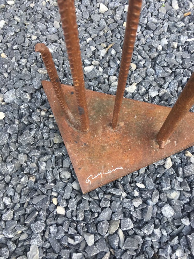 Guylaine Guy (1929) Faux Et Usage De Faux.  Assemblage De Métaux.  Hauteur 154 Cm.